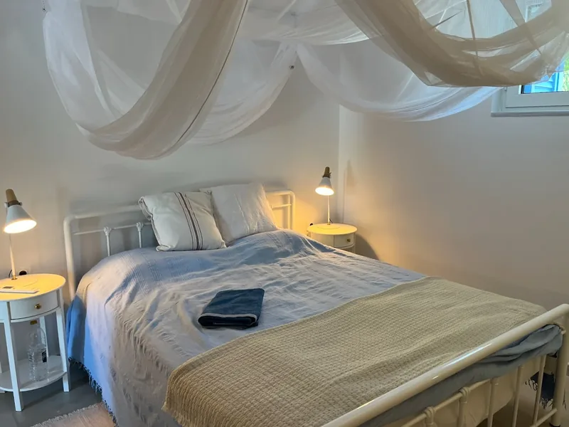 Amalia Garden Apartment, Camera da letto