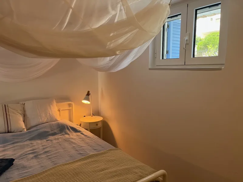 Amalia Garden Apartment, Camera da letto