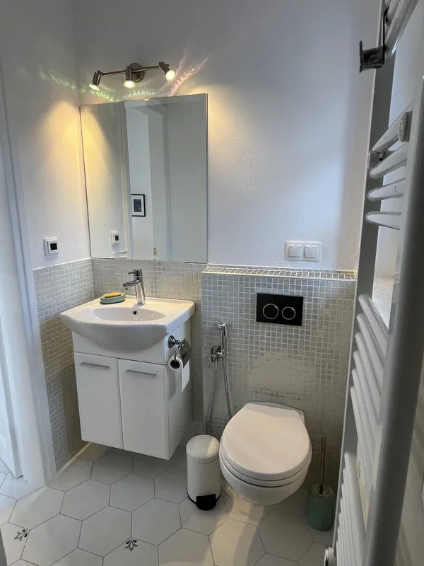 Amalia Beletage, Bagno 1