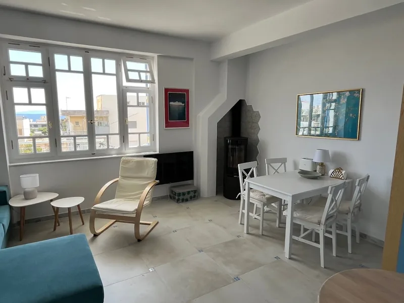 Amalia House, Zona pranzo 1