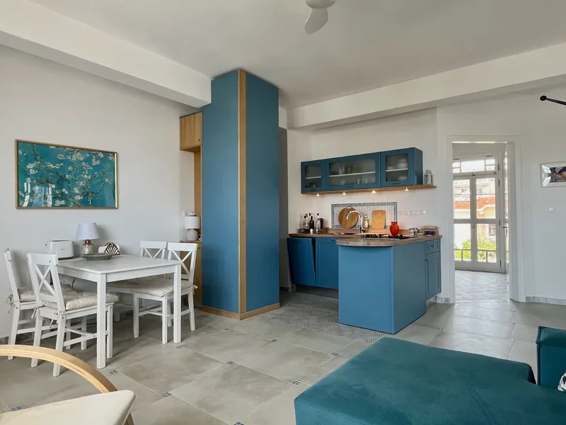 Amalia House, Zona pranzo 1